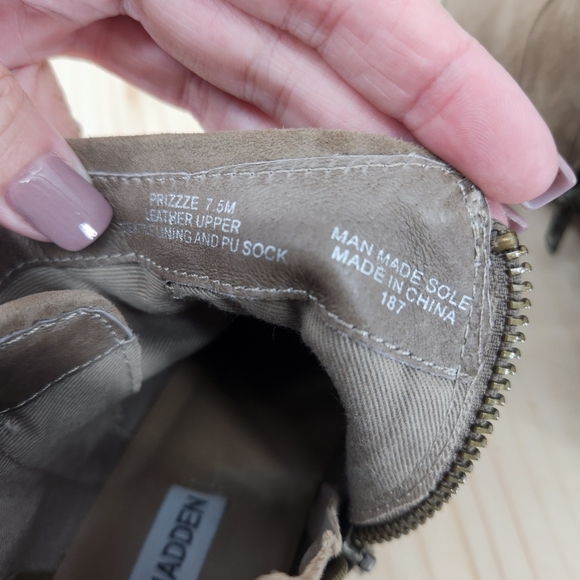 Steve Madden Prizzze Suede Ankle Block Heel Boots Taupe 7.5 - Picture 11 of 15